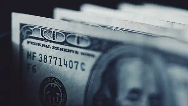 Enflasyon ve dolar ile ilgili beklentiler neler? Ekonomistlerin öngörüleri ortaya çıktı